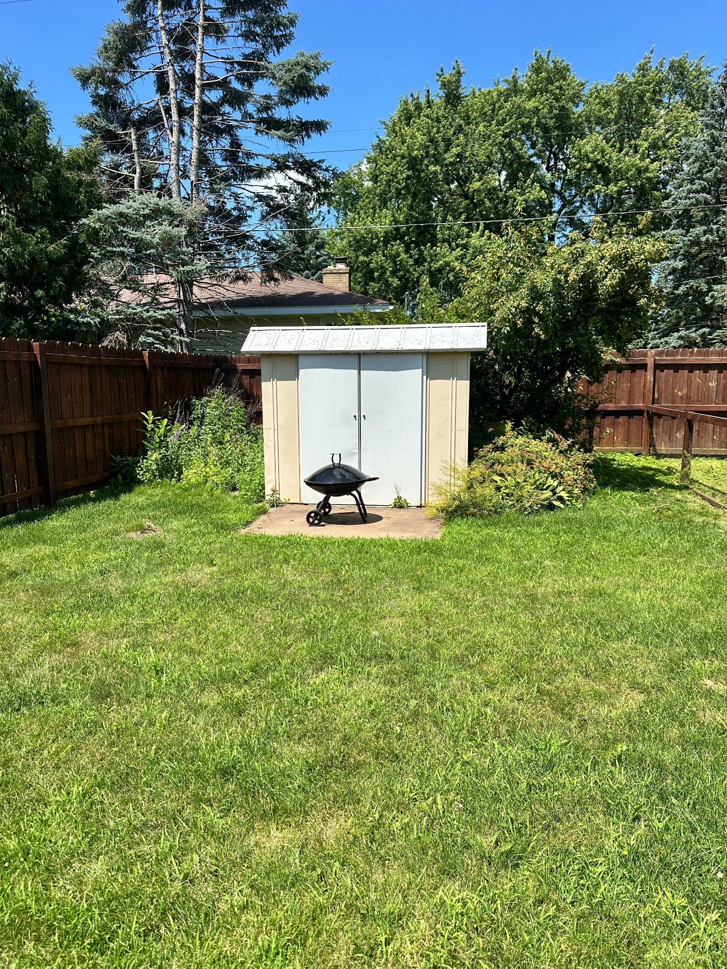 Gallery photos for Revive Your Lawn with Expert Landscaping: Image #5