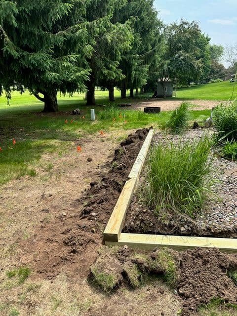 Project Garden Makeover with Fresh Wooden Edges image