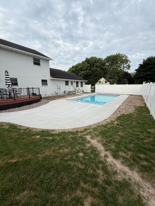 Gallery photos for Poolside Transformation with Lush Greenery: Image #1